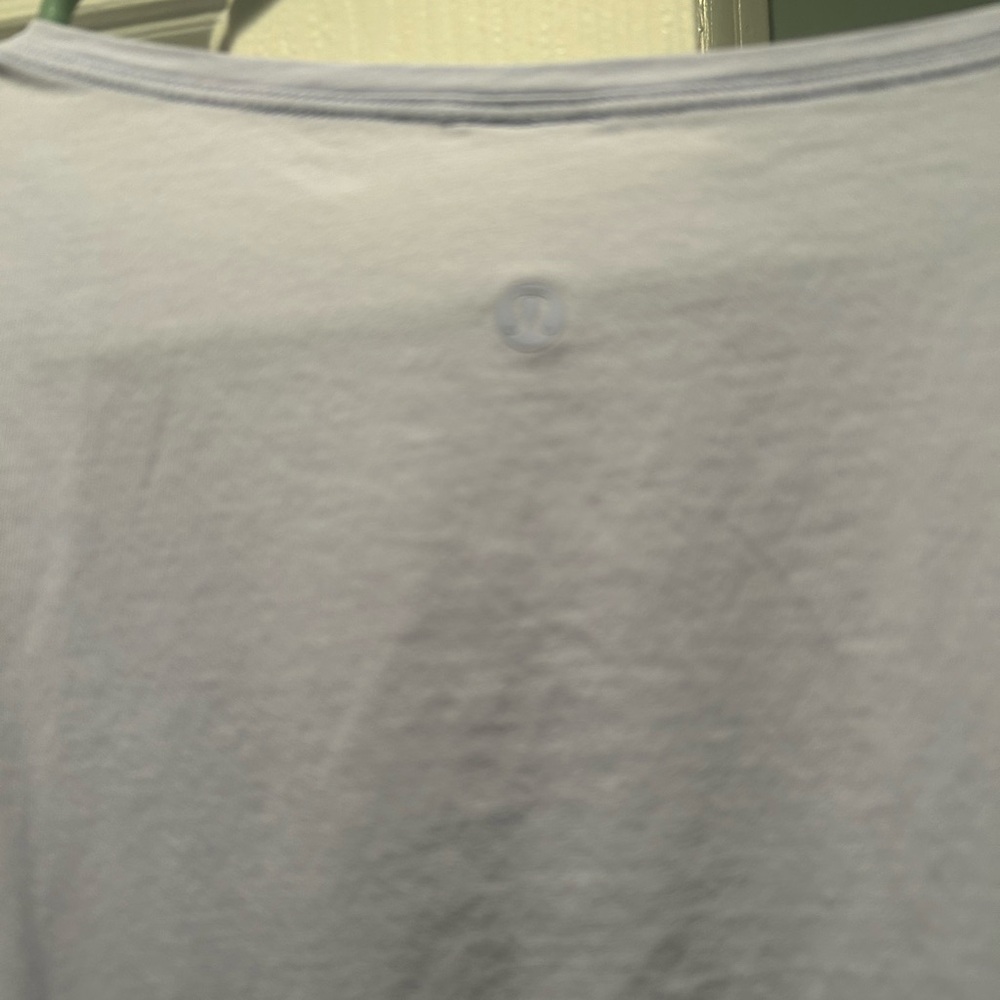 LULULEMON - Back in Action Size 12 - Picture 3 of 4